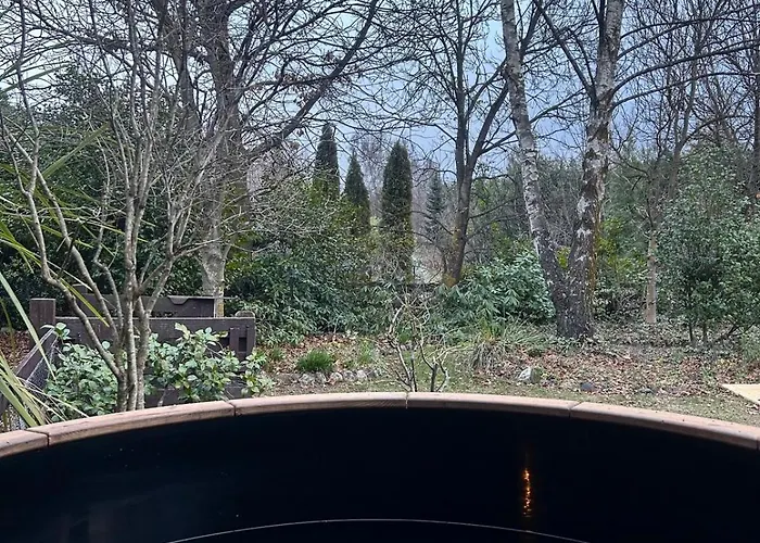 Wood-fired Garden Courtyard Escape