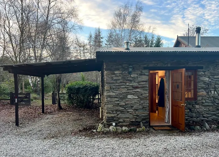 Wood-fired Garden Courtyard Escape *