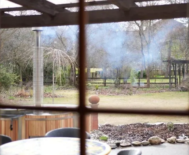Appartement Wood-fired Garden Courtyard Escape